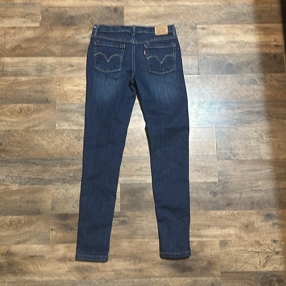 Levis Girls Jeans - Picture 2 of 5